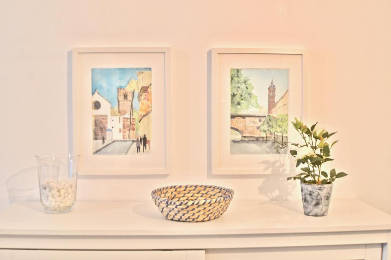 Acogedor Apt 8Pax 4Bdr 2Bth - Cozyhomesevilla1 ภายนอก รูปภาพ