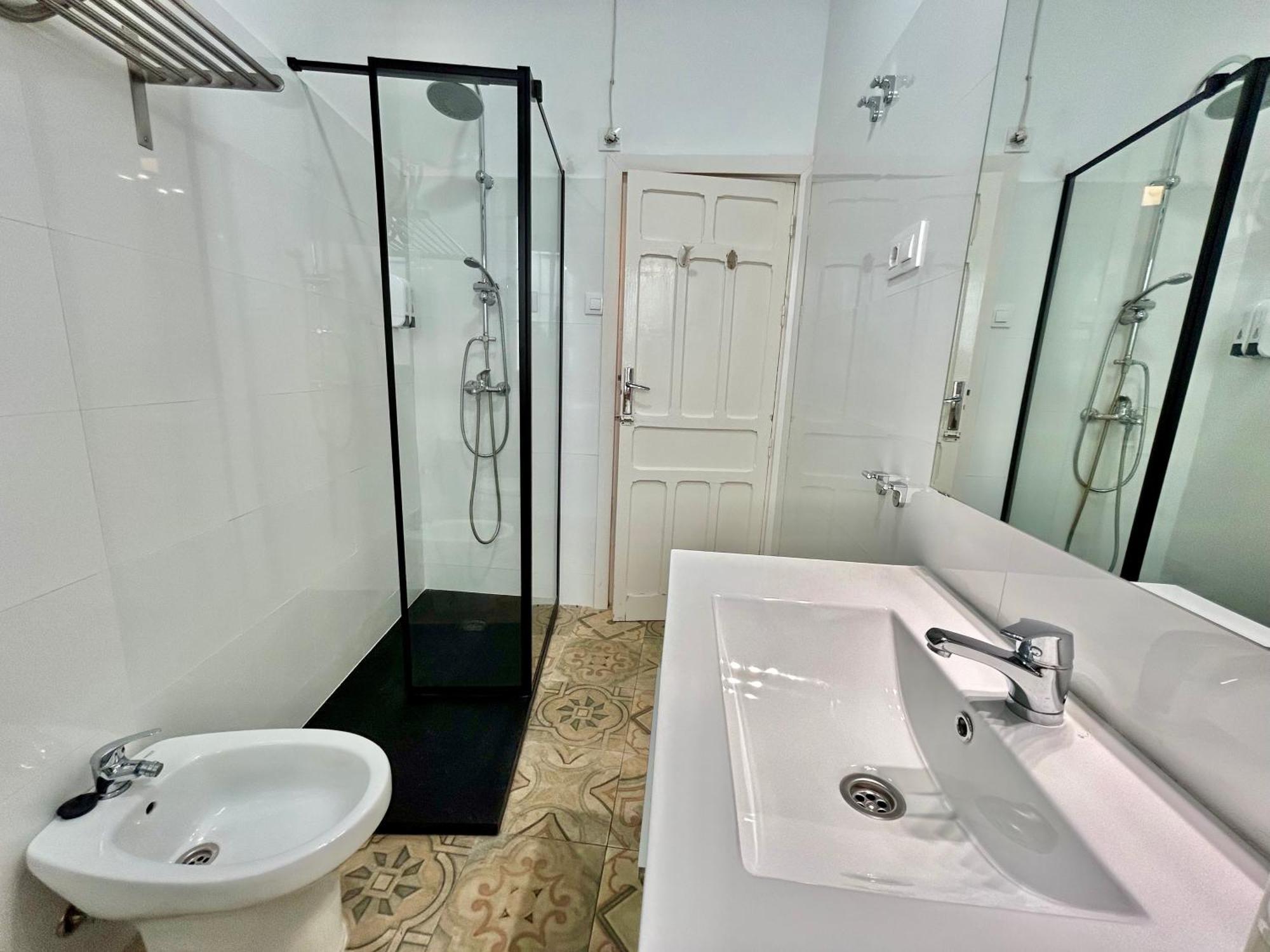 Acogedor Apt 8Pax 4Bdr 2Bth - Cozyhomesevilla1 ภายนอก รูปภาพ