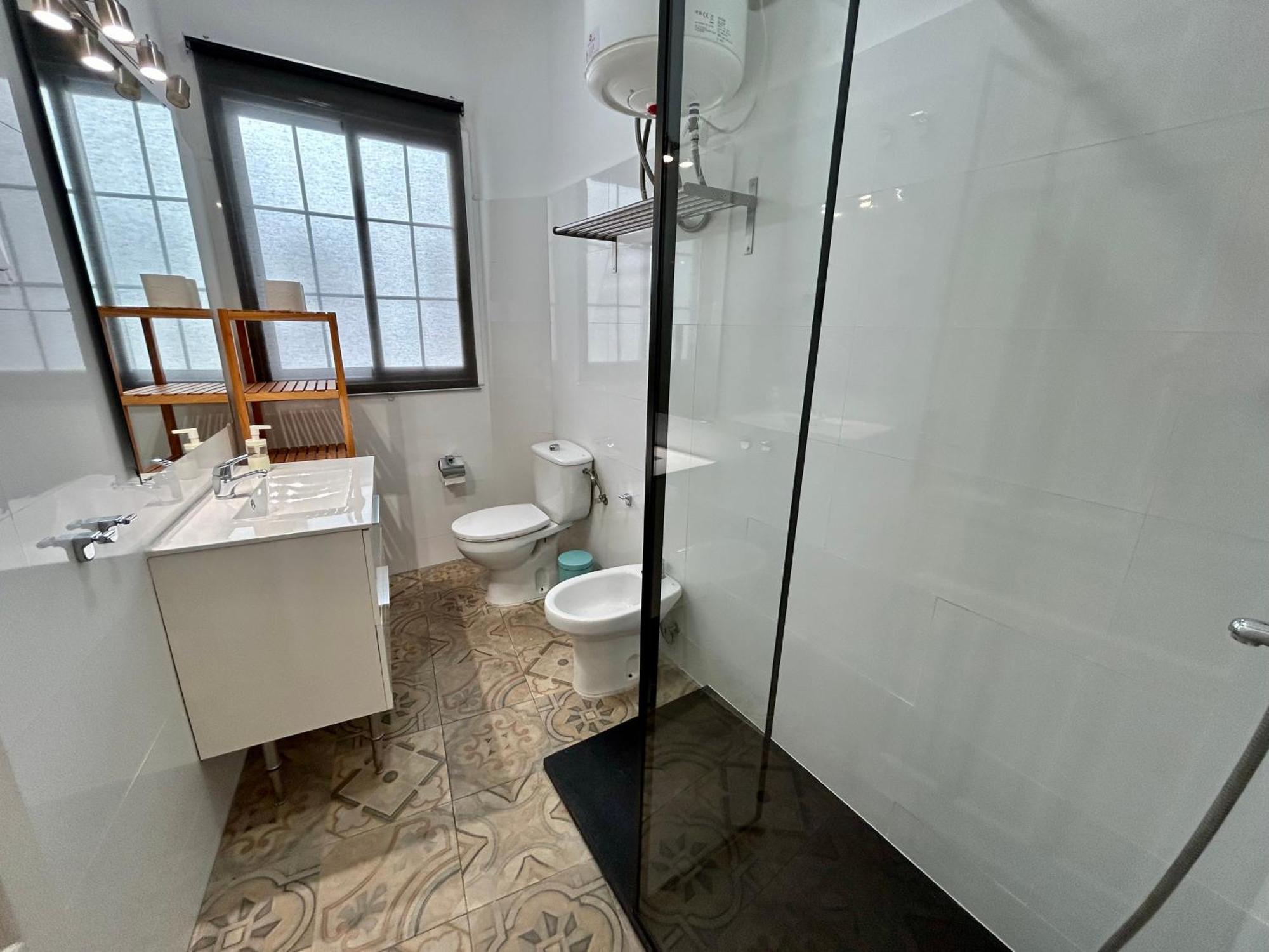 Acogedor Apt 8Pax 4Bdr 2Bth - Cozyhomesevilla1 ภายนอก รูปภาพ